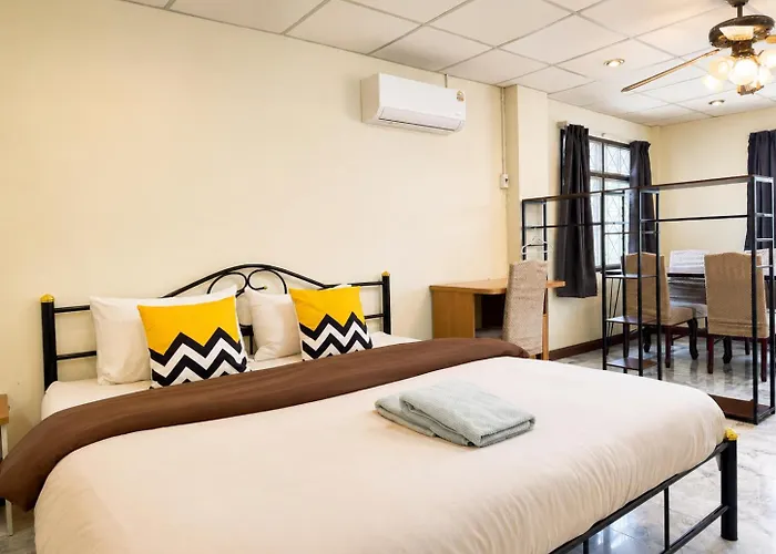 Spacious 3br Townhouse W Rooftop Near Bts Villa