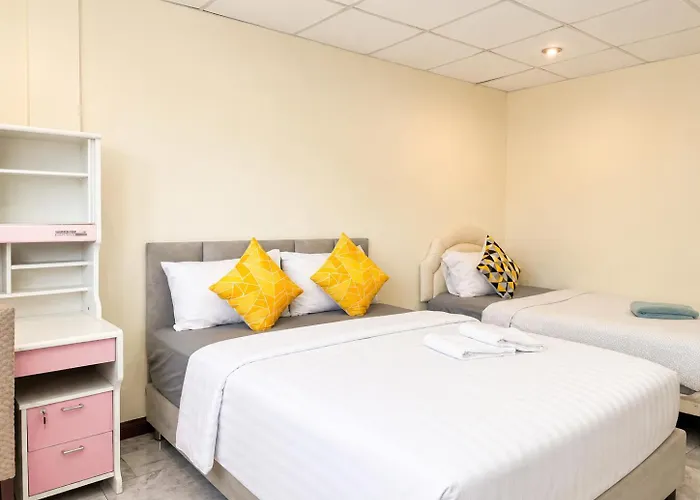 Spacious 3br Townhouse W Rooftop Near Bts Bangkok