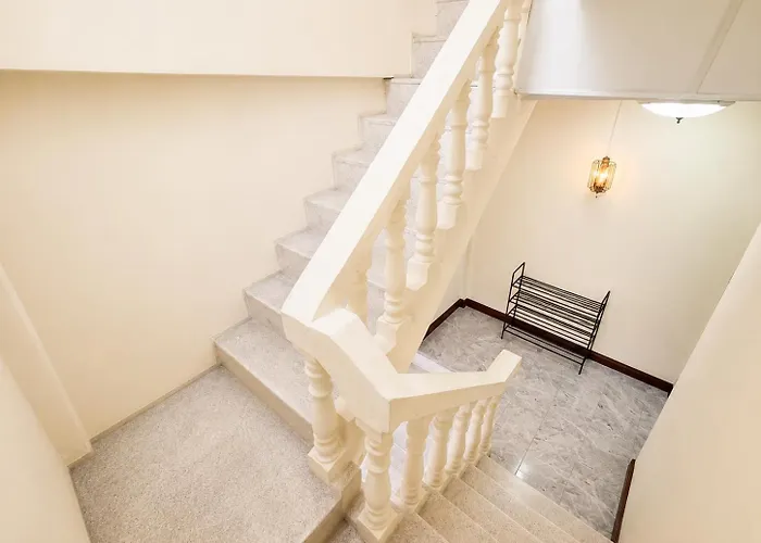 Spacious 3br Townhouse W Rooftop Near Bts Villa Bangkok